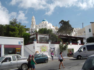 village de Pyrgos  santorin